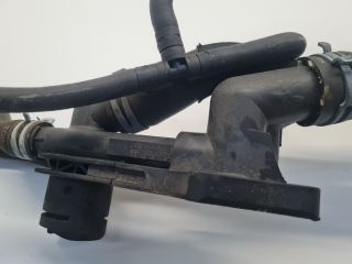 bontott VW GOLF VI Termosztátház Csővel