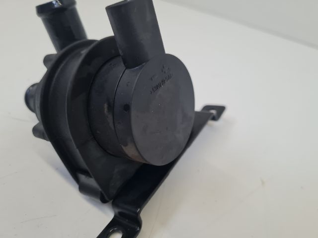 bontott VW GOLF VI Vízpumpa
