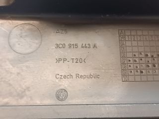 bontott VW GOLF VI Akkumulátor Fedél