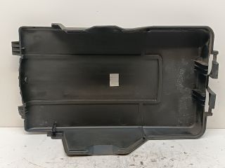 bontott VW GOLF VI Akkumulátor Fedél
