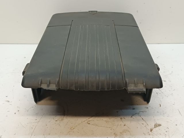 bontott VW GOLF VI Akkumulátor Fedél