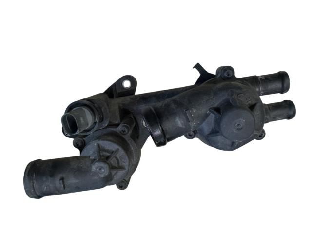 bontott VW GOLF VI Hengerfej Vízkivezető