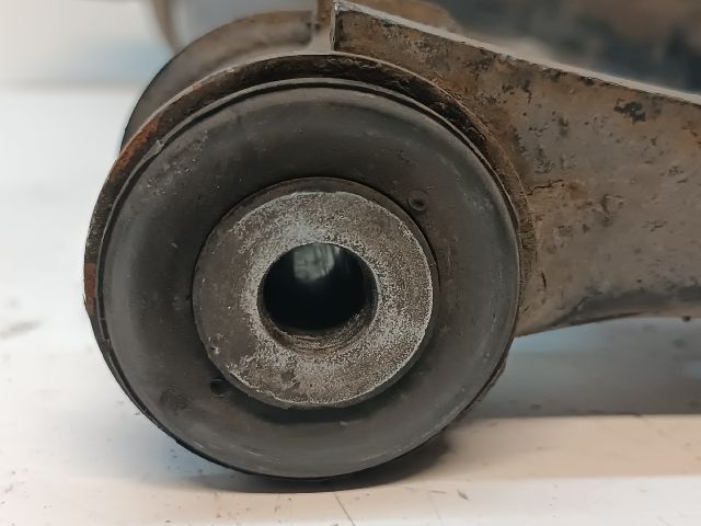 bontott VW GOLF VI Jobb első Lengőkar