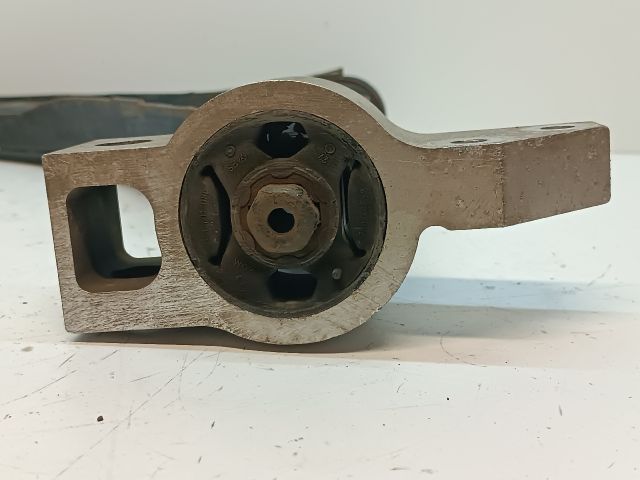 bontott VW GOLF VI Jobb első Lengőkar