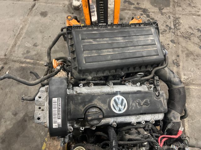 bontott VW GOLF VI Komplett Motor (Segédberendezésekkel)