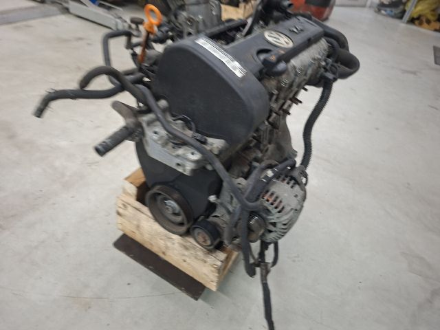 bontott VW GOLF VI Komplett Motor (Segédberendezésekkel)