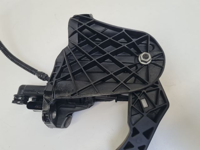 bontott VW GOLF VI Kuplung Pedál