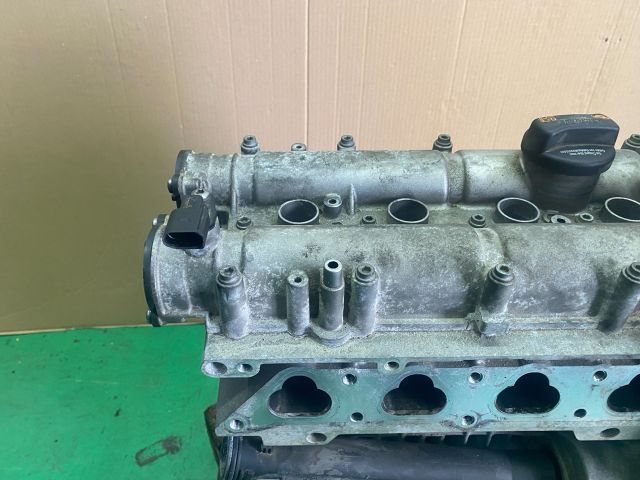 bontott VW GOLF VI Motor (Fűzött blokk hengerfejjel)