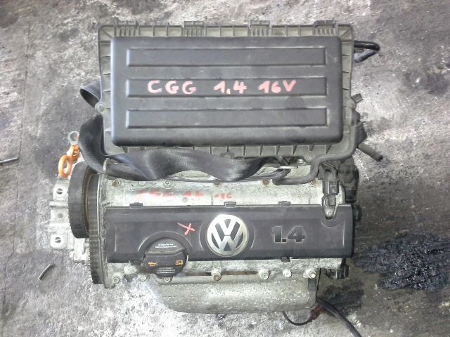 bontott VW GOLF VI Motor (Fűzött blokk hengerfejjel)