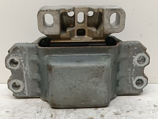 bontott VW GOLF VI Motor Tartó Bak Bal