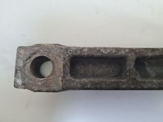 bontott VW GOLF VI Motor Tartó Bak (Fém)