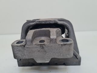 bontott VW GOLF VI Motor Tartó Bak (Fém)