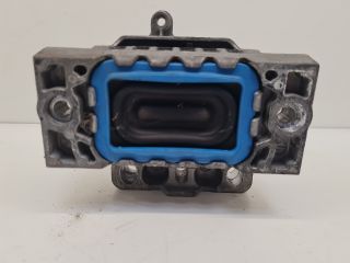 bontott VW GOLF VI Motor Tartó Bak (Fém)