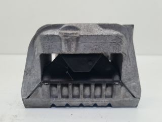 bontott VW GOLF VI Motor Tartó Bak (Fém)