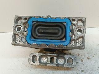bontott VW GOLF VI Motor Tartó Bak Jobb