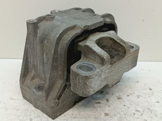 bontott VW GOLF VI Motor Tartó Bak Jobb