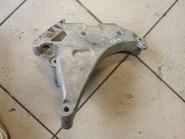 bontott VW GOLF VI Motor Tartó Bak (Pozíciófüggetlen)