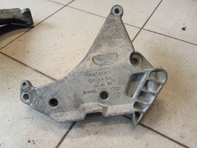 bontott VW GOLF VI Motor Tartó Bak (Pozíciófüggetlen)