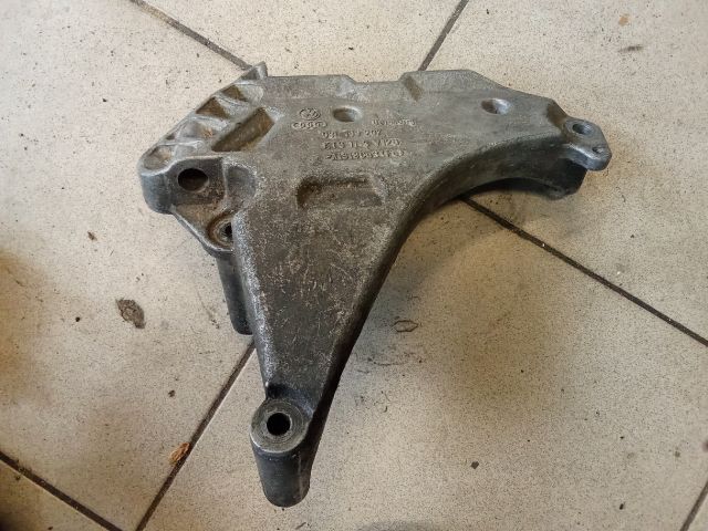 bontott VW GOLF VI Motor Tartó Bak (Pozíciófüggetlen)