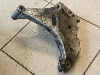 bontott VW GOLF VI Motor Tartó Bak (Pozíciófüggetlen)