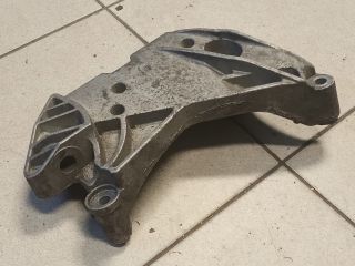 bontott VW GOLF VI Motor Tartó Bak (Pozíciófüggetlen)