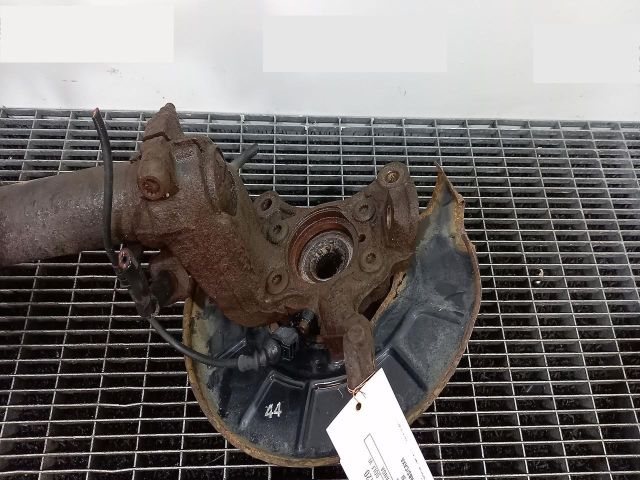 bontott VW GOLF VI Bal első Csonkállvány