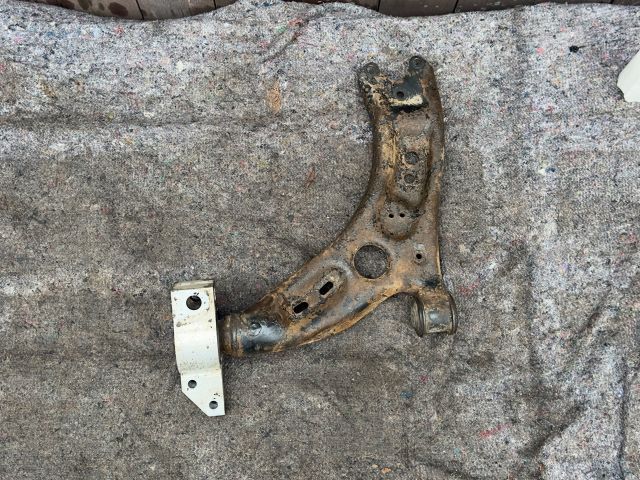 bontott VW GOLF VI Bal első Lengőkar