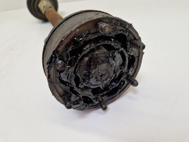 bontott VW GOLF VI Bal Féltengely