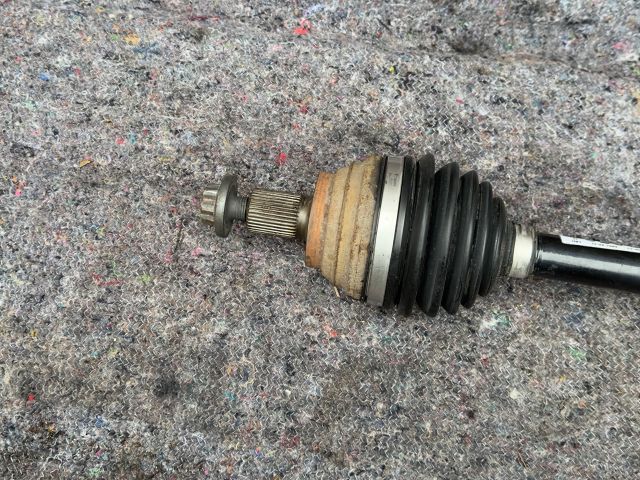 bontott VW GOLF VI Bal Féltengely