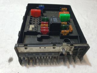 bontott VW GOLF VI Biztosítéktábla Motortér