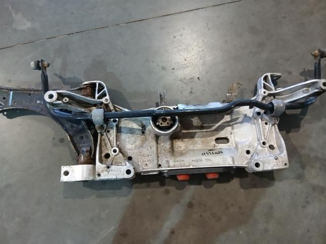 bontott VW GOLF VI Első Bölcső