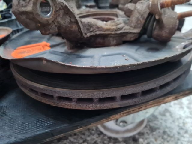 bontott VW GOLF VI Első Pár Fék Szett (Nyereg, Tárcsa, Betét)