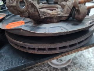 bontott VW GOLF VI Első Pár Fék Szett (Nyereg, Tárcsa, Betét)