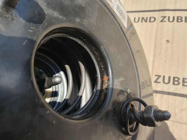 bontott VW GOLF VI Fékrásegítő