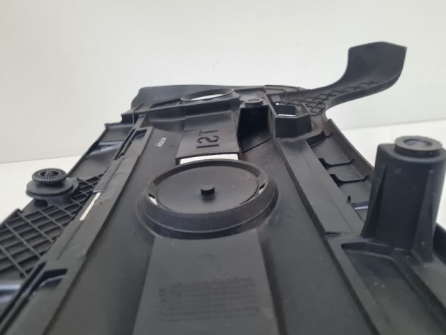 bontott VW GOLF VI Felső Motorburkolat