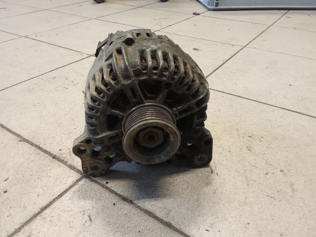 bontott VW GOLF VI Generátor