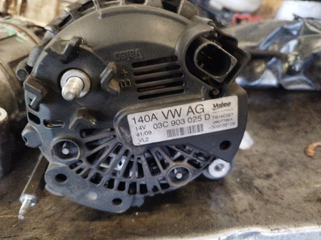 bontott VW GOLF VI Generátor