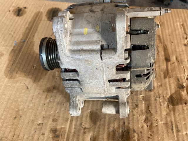 bontott VW GOLF VI Generátor