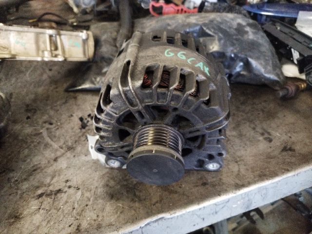 bontott VW GOLF VI Generátor