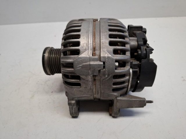 bontott VW GOLF VI Generátor