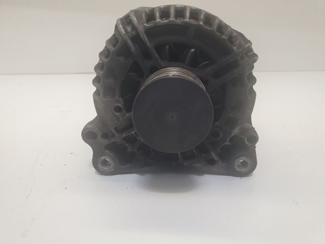 bontott VW GOLF VI Generátor