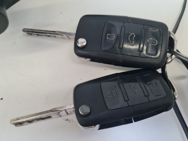 bontott VW GOLF VI Gyújtáskapcsoló Házzal