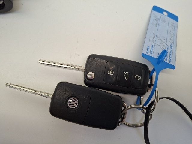 bontott VW GOLF VI Gyújtáskapcsoló Házzal