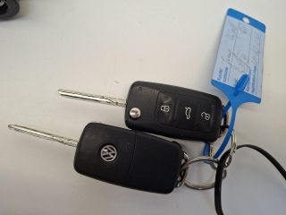 bontott VW GOLF VI Gyújtáskapcsoló Házzal