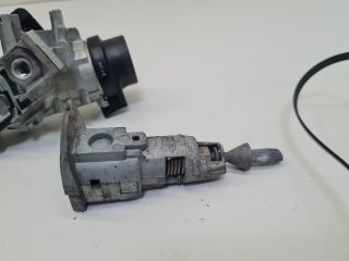 bontott VW GOLF VI Gyújtáskapcsoló Házzal