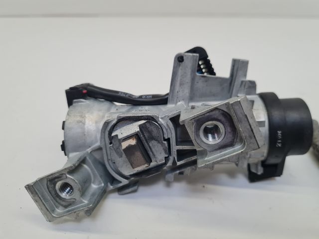 bontott VW GOLF VI Gyújtáskapcsoló Házzal