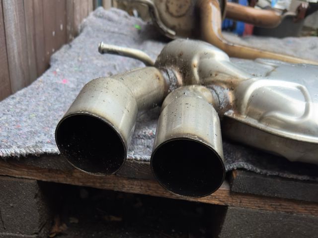 bontott VW GOLF VI Hátsó Kipufogó Dob