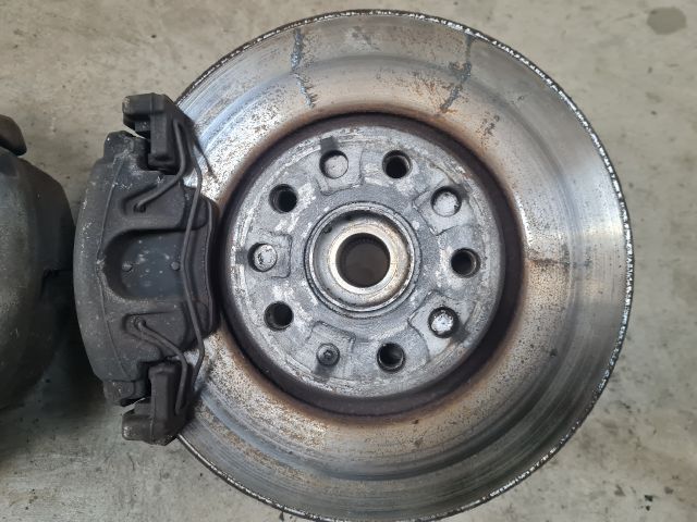 bontott VW GOLF VI Hátsó Pár Fék Szett (Nyereg, Tárcsa, Betét)