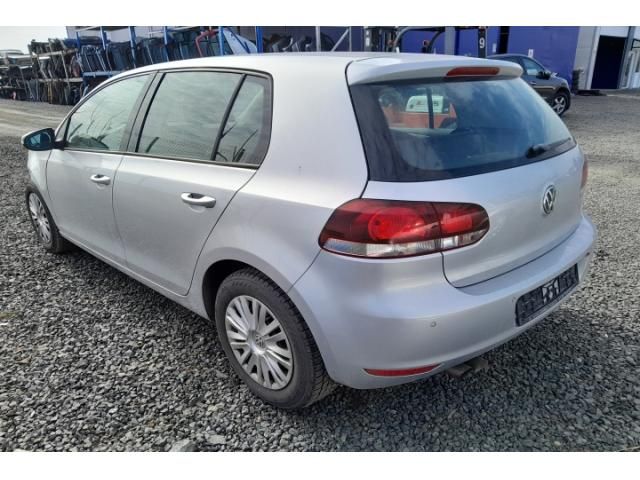 bontott VW GOLF VI Hengerfej Vízkivezető