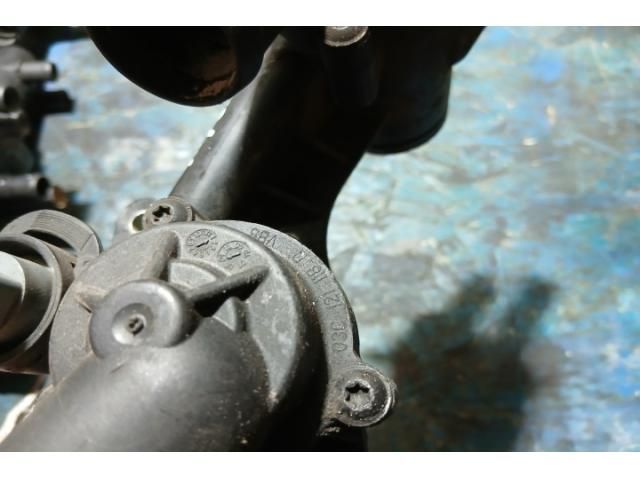 bontott VW GOLF VI Hengerfej Vízkivezető